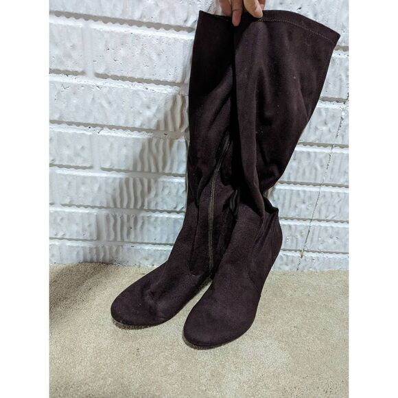 Isaac Mizrahi for Target Women's Brown Faux Suede Heeled Jeni Boots Size 9.5 - Picture 1 of 6